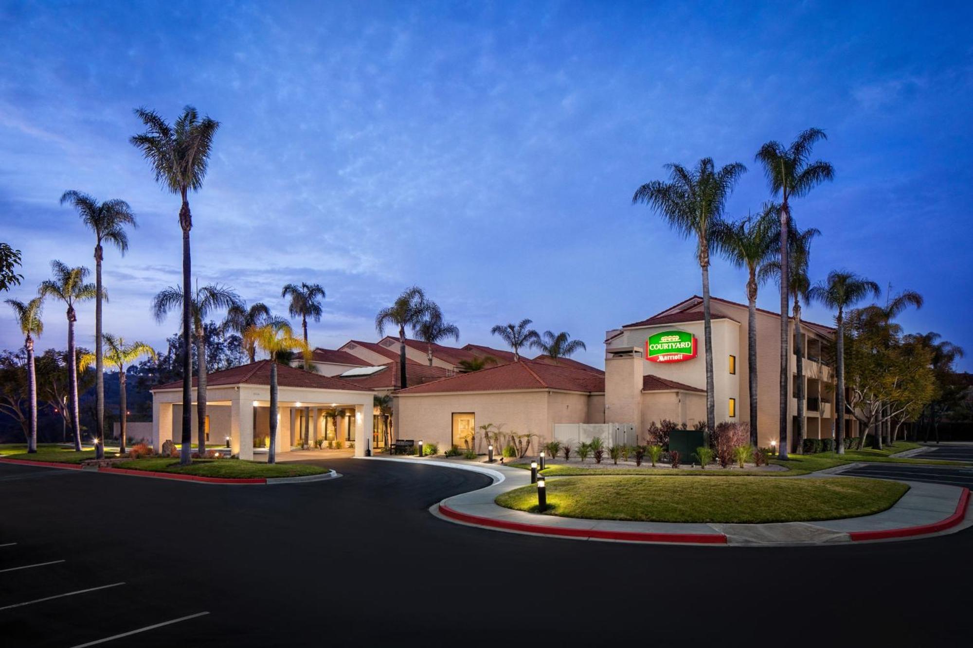 Courtyard By Marriott San Diego Sorrento Valley Экстерьер фото