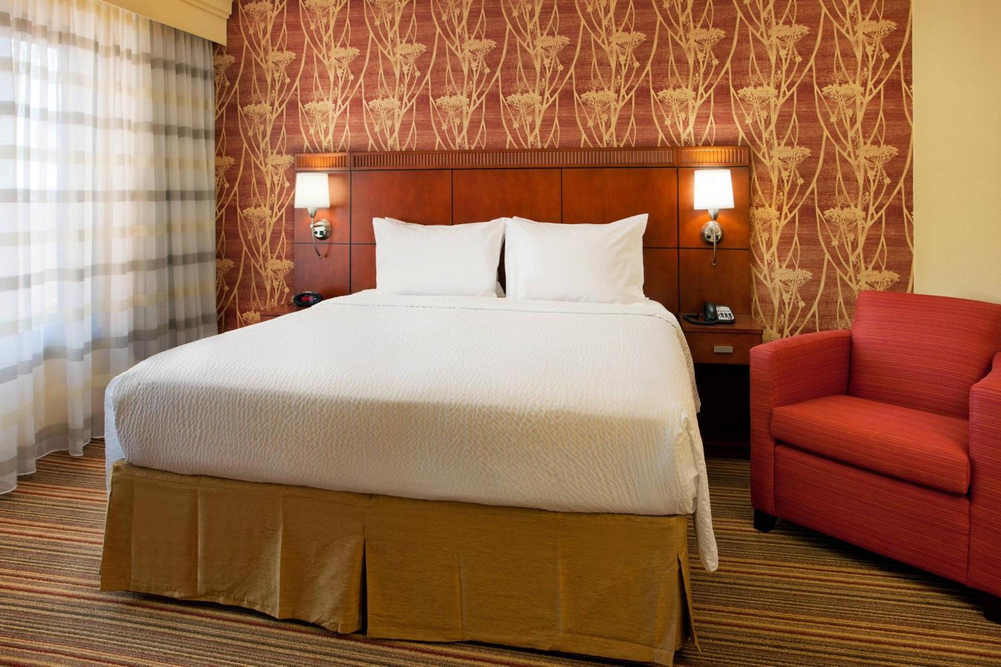 Courtyard By Marriott San Diego Sorrento Valley Экстерьер фото
