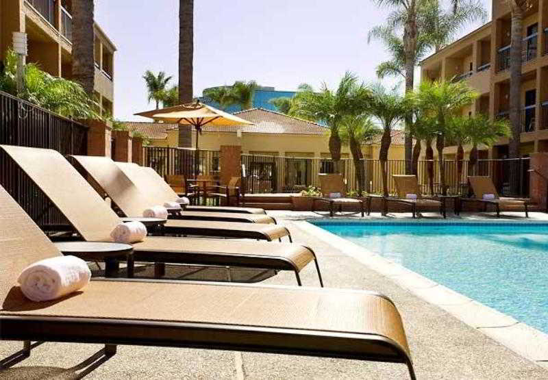 Courtyard By Marriott San Diego Sorrento Valley Экстерьер фото